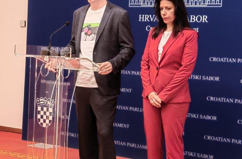 Vinkovci - vinkovci.com.hr - Politika - U RH 1,7% najbogatijih držalo preko 43% štednje - JE LI IH SRAM